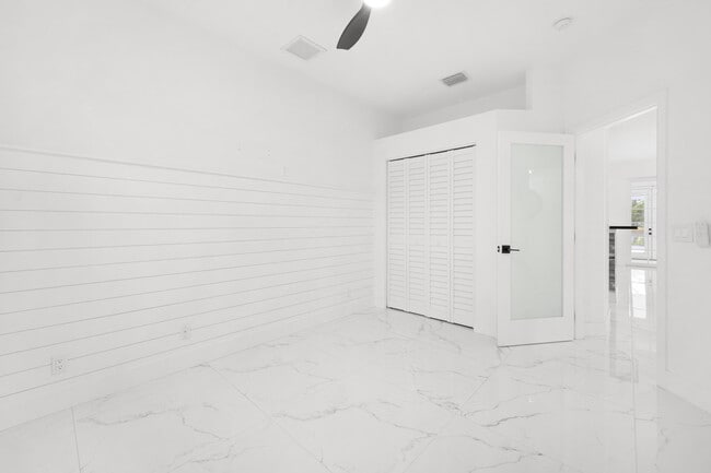 Building Photo - 1209 Olympic Cir