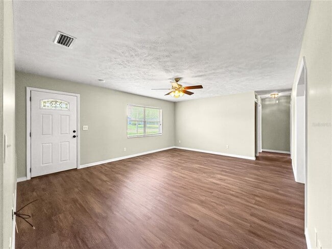 Building Photo - 10739 SE 44th Terrace