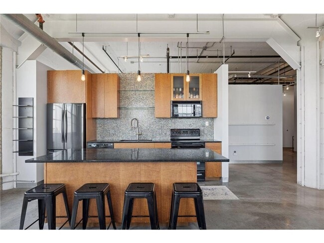 Building Photo - 730 Stinson Blvd NE