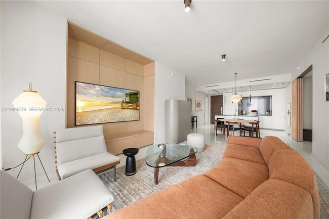 Building Photo - 300 Biscayne Blvd Way