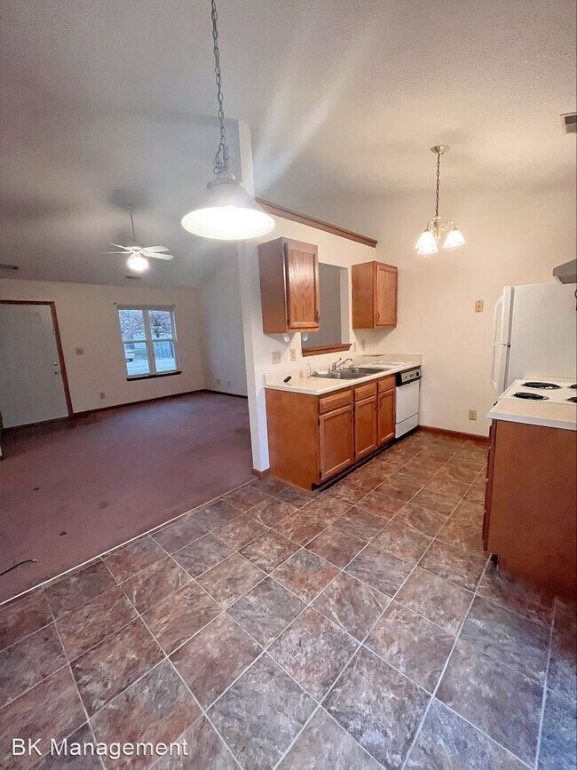 Building Photo - 1 br, 1 bath House - 2718 Plaza Lane