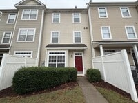Building Photo - Charming 3BD, 2.5BA Raleigh Townhome in a ...