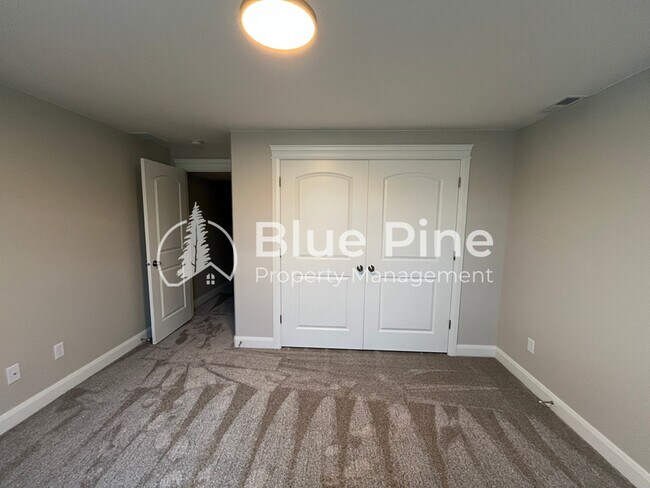 Building Photo - 6326 Ender Ln