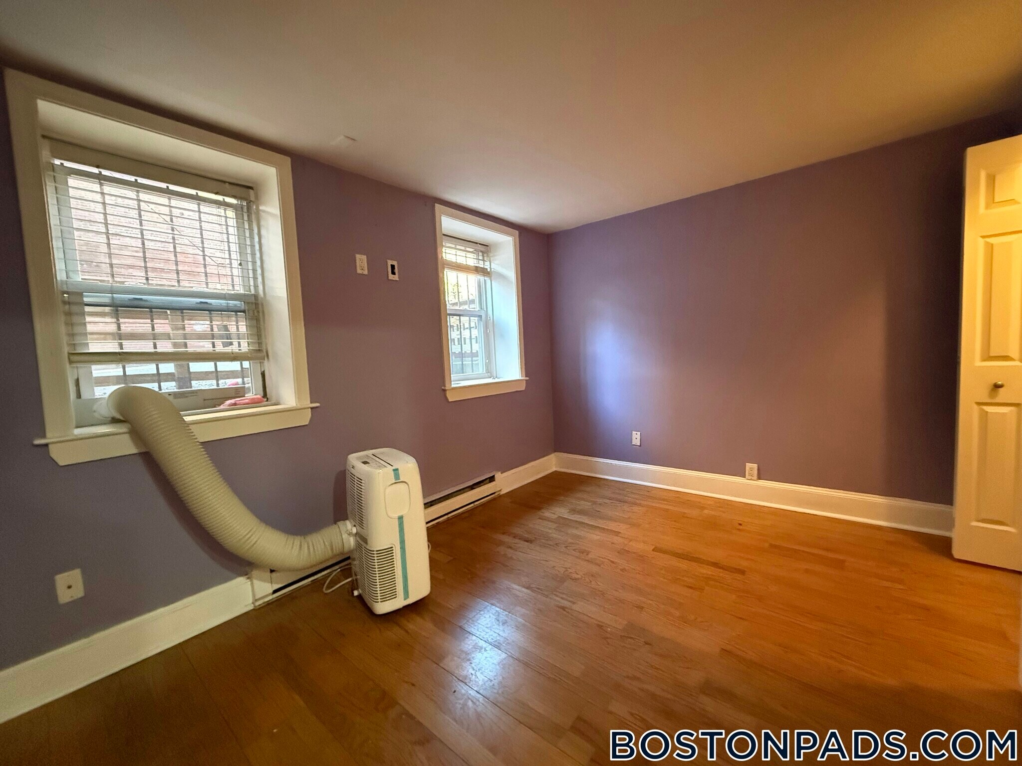 Building Photo - 519 Columbus Ave