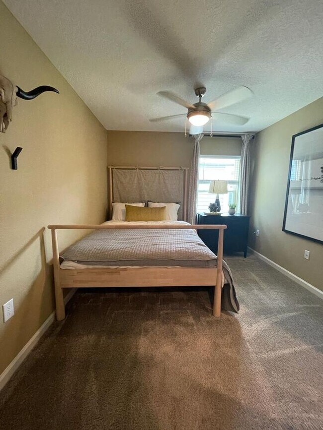Building Photo - BEAUTIFUL BRAND NEW 2022 Home in the new S...