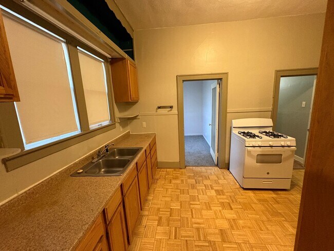 Building Photo - 2274 Orchard St