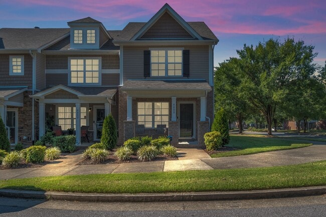 Building Photo - 4000 Hoggett Ford Rd