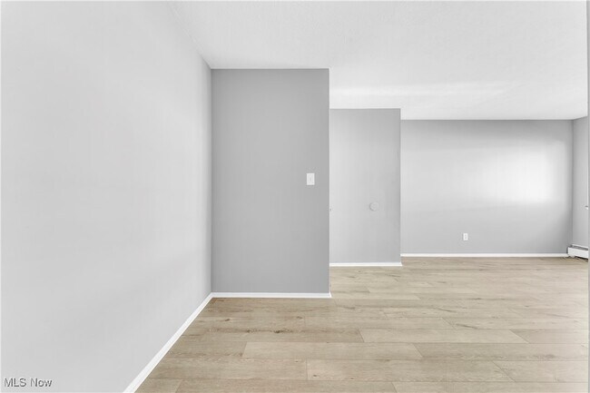 Building Photo - 1415 Wyandotte Ave