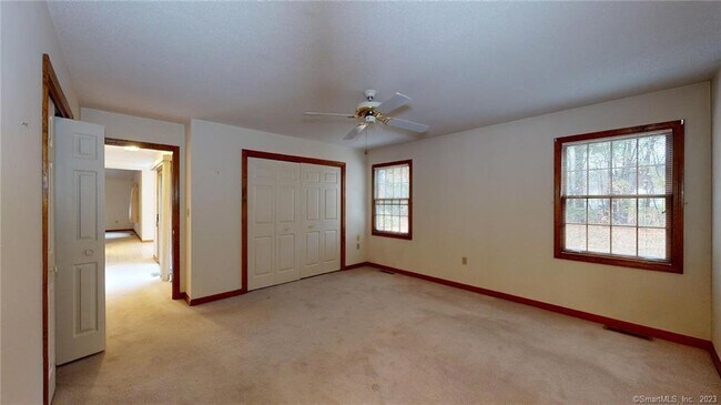 Building Photo - 111 Carriage House