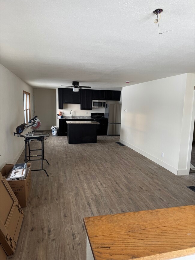 Building Photo - 4106 Victory Ave