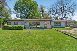 Building Photo - 41557 N Illinois St