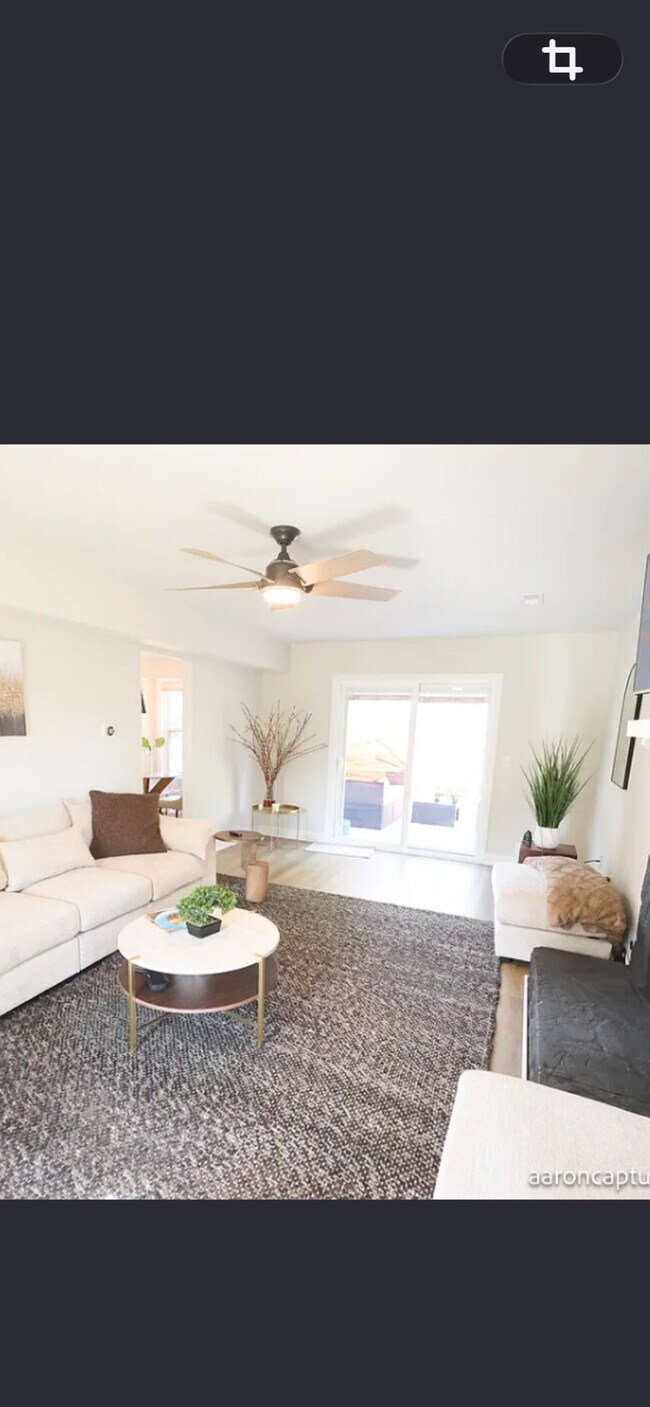 Building Photo - 107 Sugarpine Pl