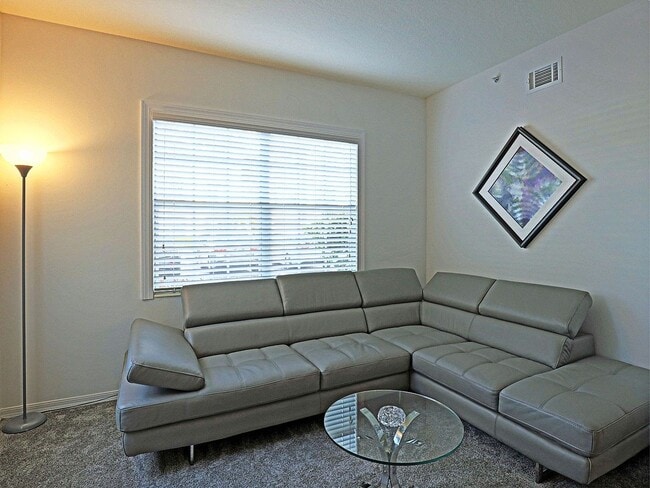 Building Photo - 15645 Ocean Walk Cir