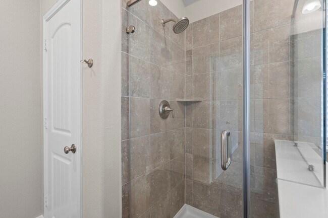 Building Photo - 15323 Holloway Hls Trl