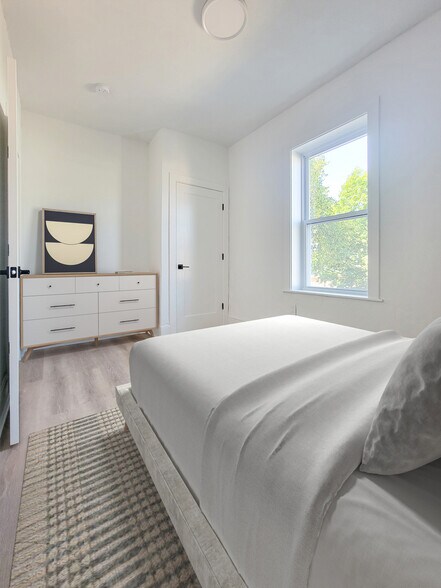 Building Photo - NO BROKER FEE- 10 Mount Pleasant Ave