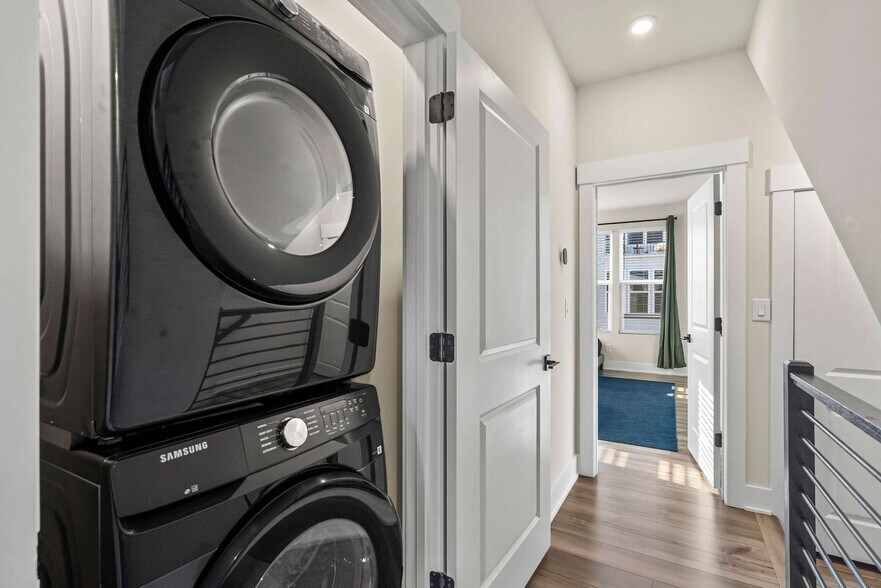 Building Photo - 3023 Jolene Ct