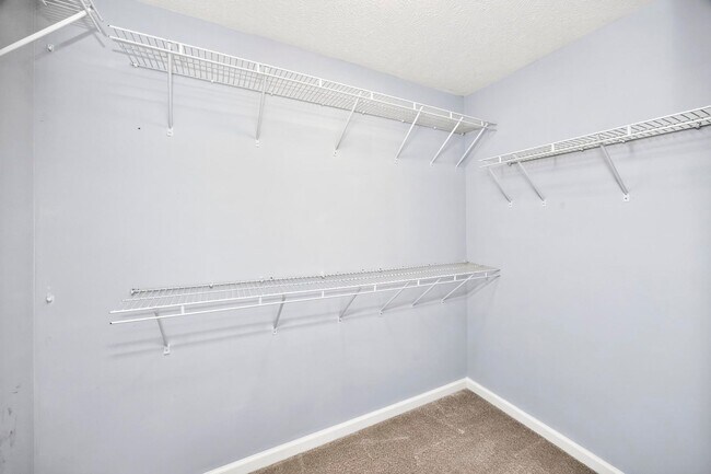 Building Photo - 197 Red Jacket Trce