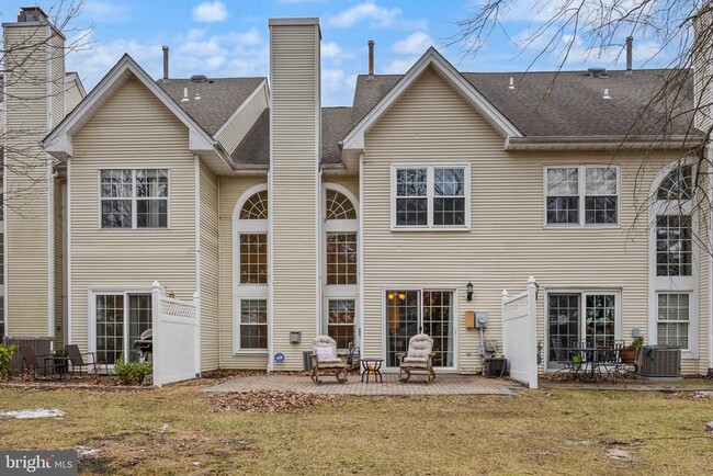 Building Photo - 177 La Costa Dr