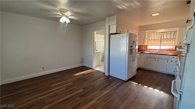 Building Photo - 1516 Houssels Ave