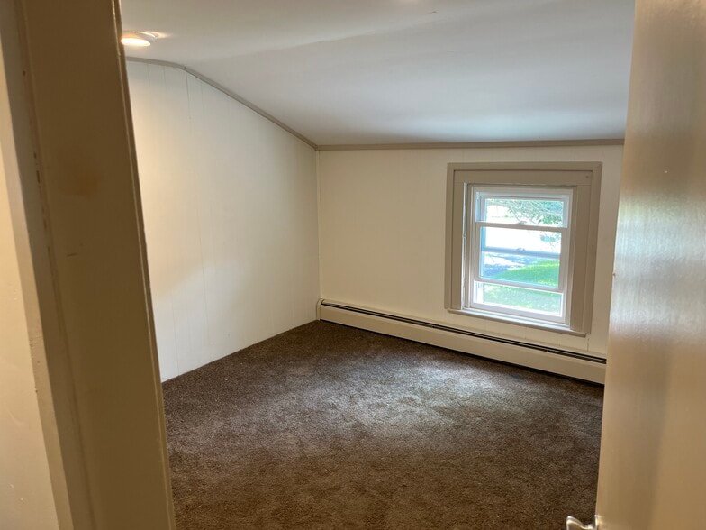 Bedroom 2 - 1400 Titus Ave