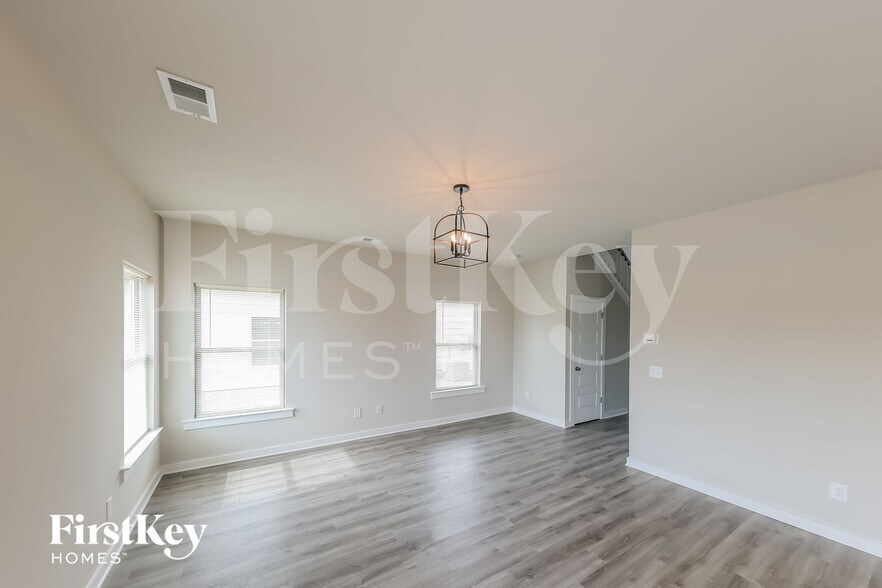 Building Photo - 31 Co Rd 1702