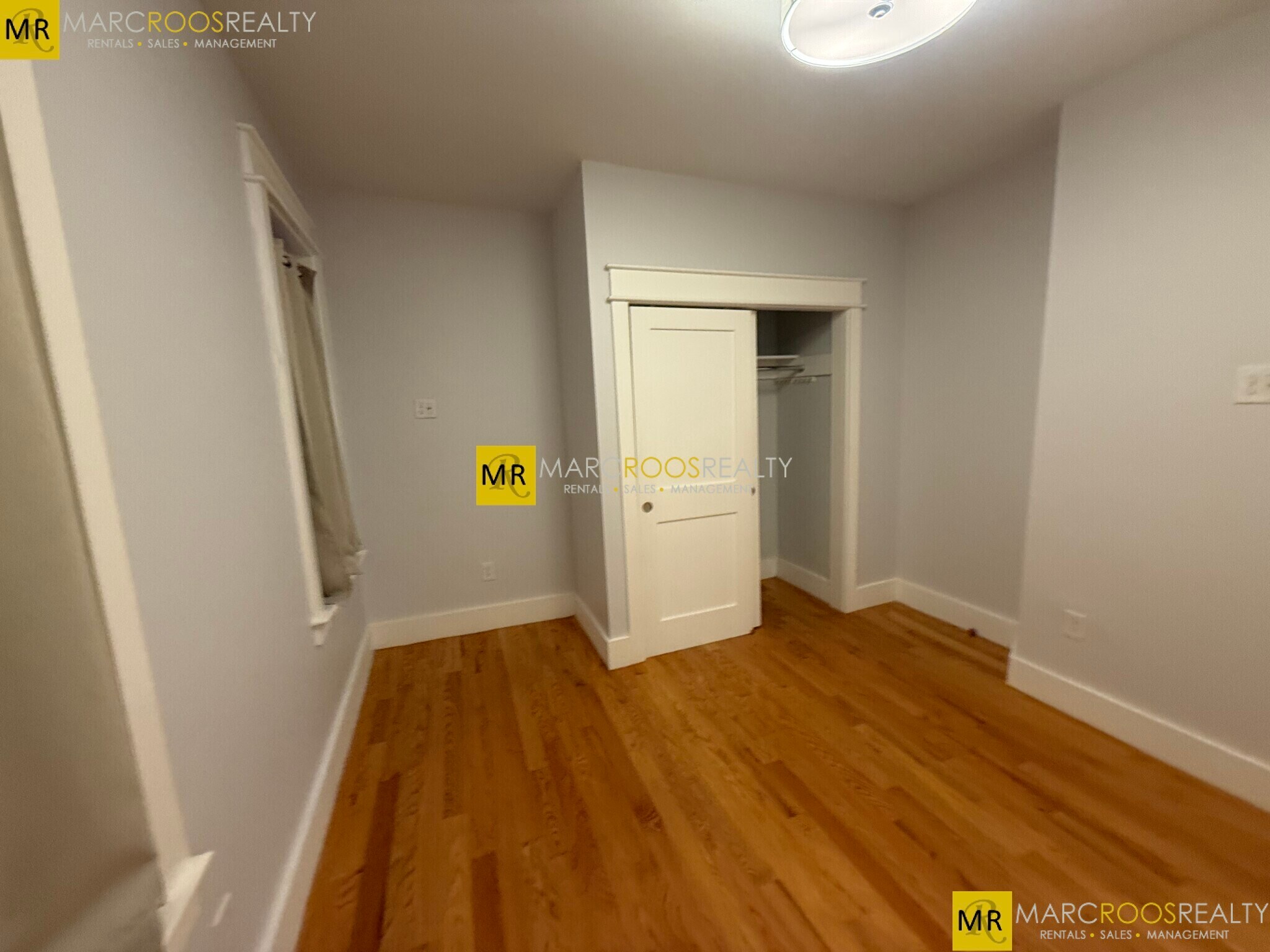 Building Photo - 331 Chelsea St