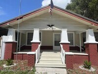 Building Photo - 108 Fern St