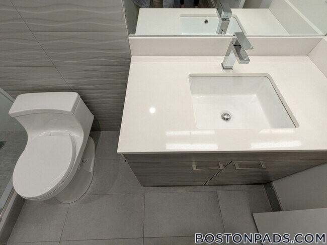 Building Photo - 1079 Commonwealth Ave