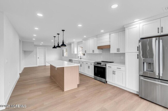 Building Photo - 23A Stoney Hill Rd