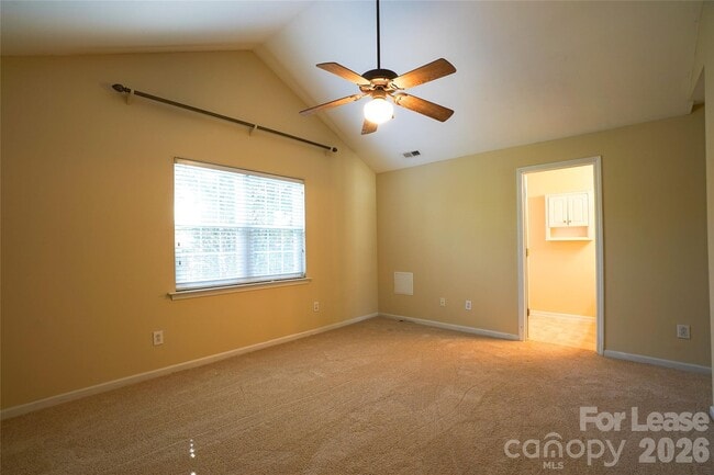 Building Photo - 214 Howe St