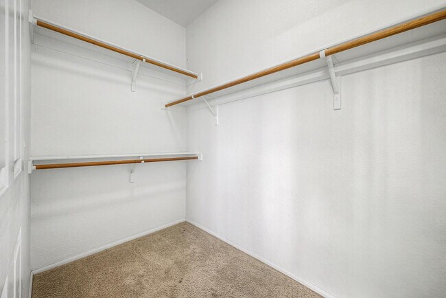 Building Photo - 6029 W Morrow Dr