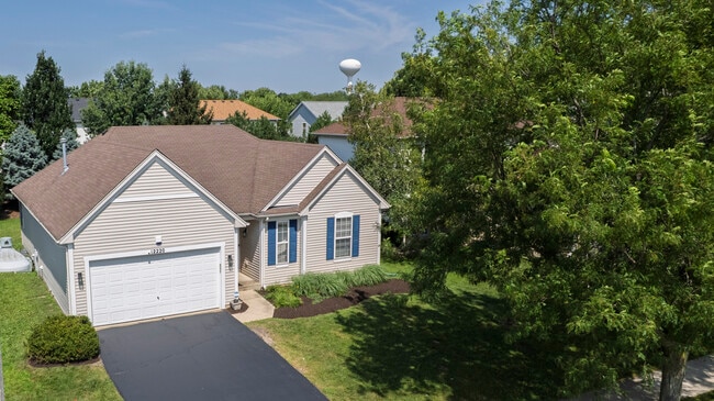 Building Photo - 12220 Peartree Way
