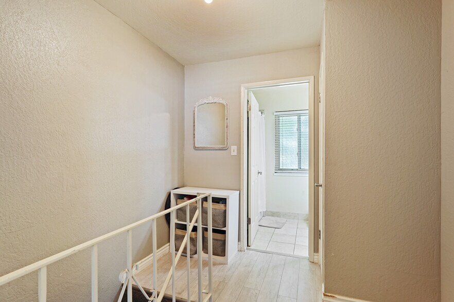 Building Photo - 924 Rutledge Dr