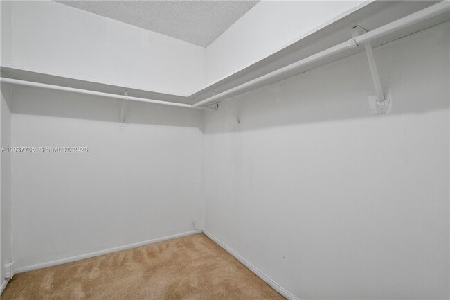 Building Photo - 6770 Indian Creek Dr