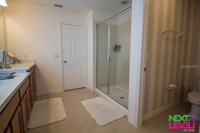 Building Photo - 3809 Mount Vernon Way