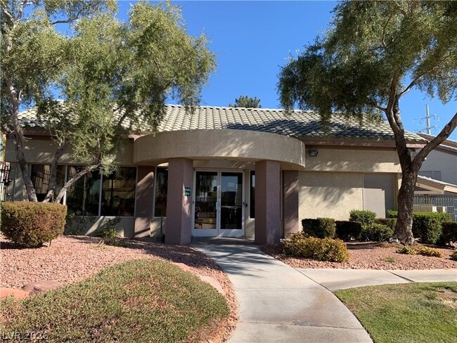 Building Photo - 5710 E Tropicana Ave