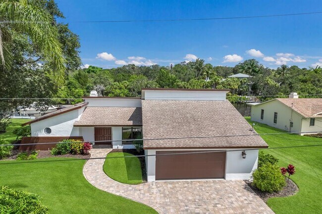 Building Photo - 5424 America Dr