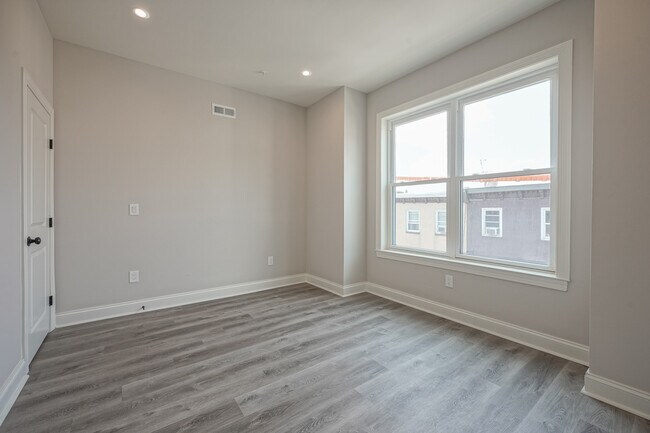 Building Photo - 1725 N Gratz St
