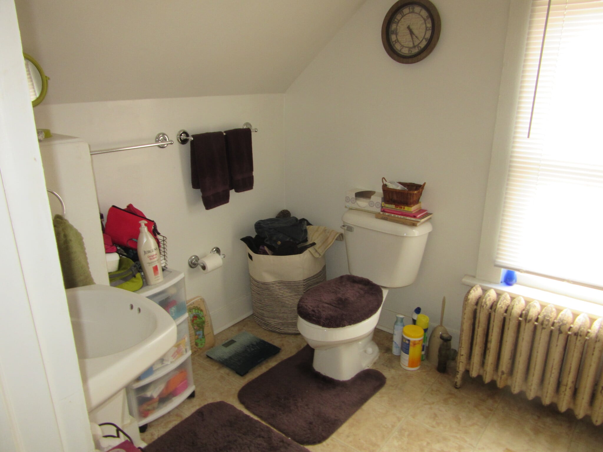 master bedroom bath - 704 N Randolph St