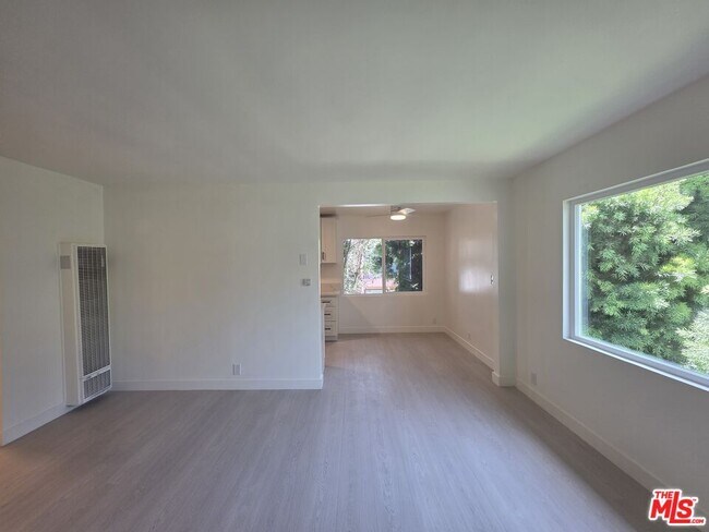Building Photo - 1411 Innes Pl