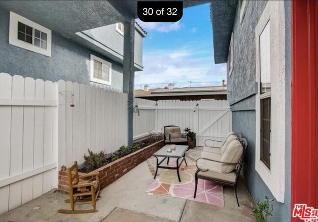 Building Photo - 4843 W 118th Pl