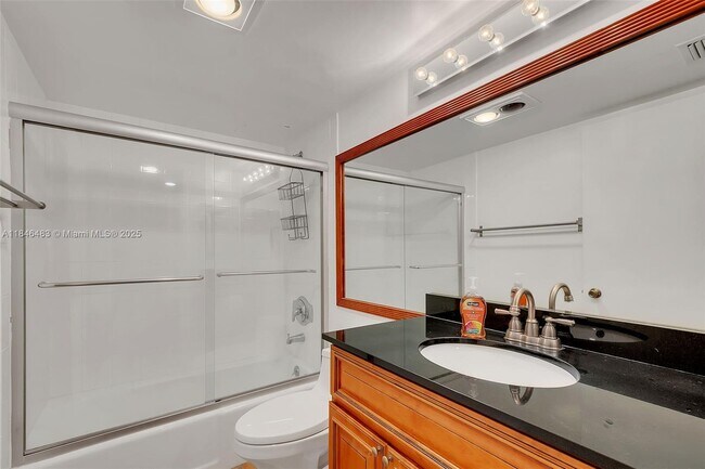 Building Photo - 151 Crandon Blvd