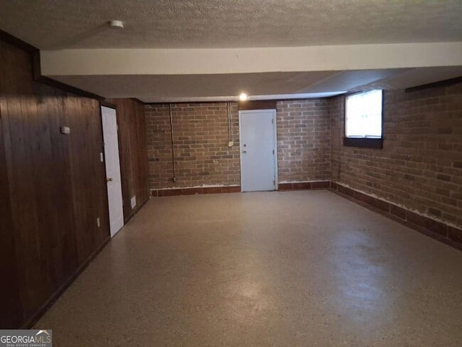 Building Photo - 3336 Cowan Mill Ct