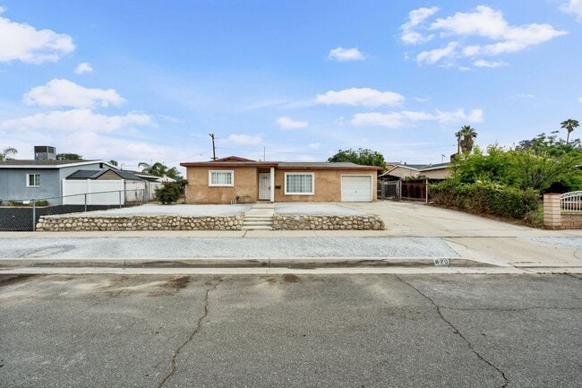 Building Photo - 820 Carlotta Ct