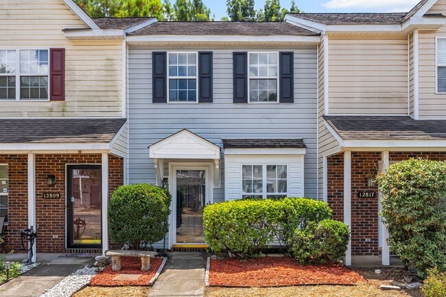 Primary Photo - Great 2 bdrm Townhome in Steele Creek area...