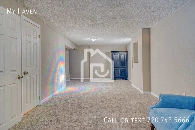 Building Photo - 15169 E Columbia Dr