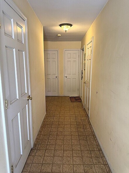 Building Photo - 7125 58th Rd