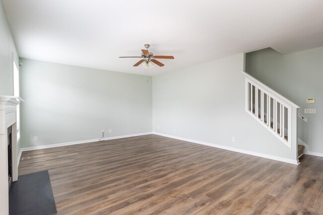 Building Photo - 2047 Sinclair Trce