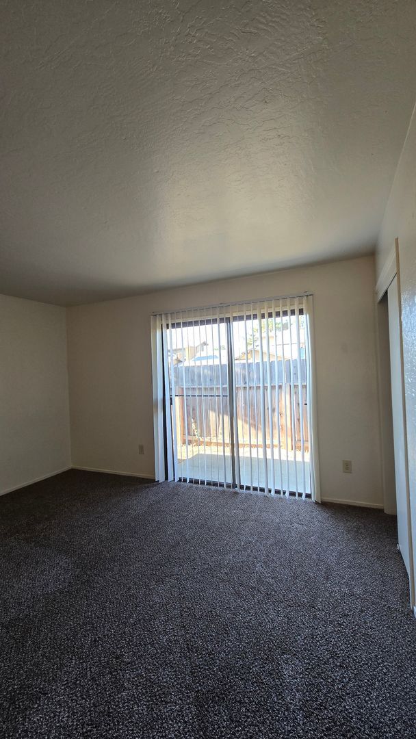 Building Photo - 7008 N Half Moon Dr