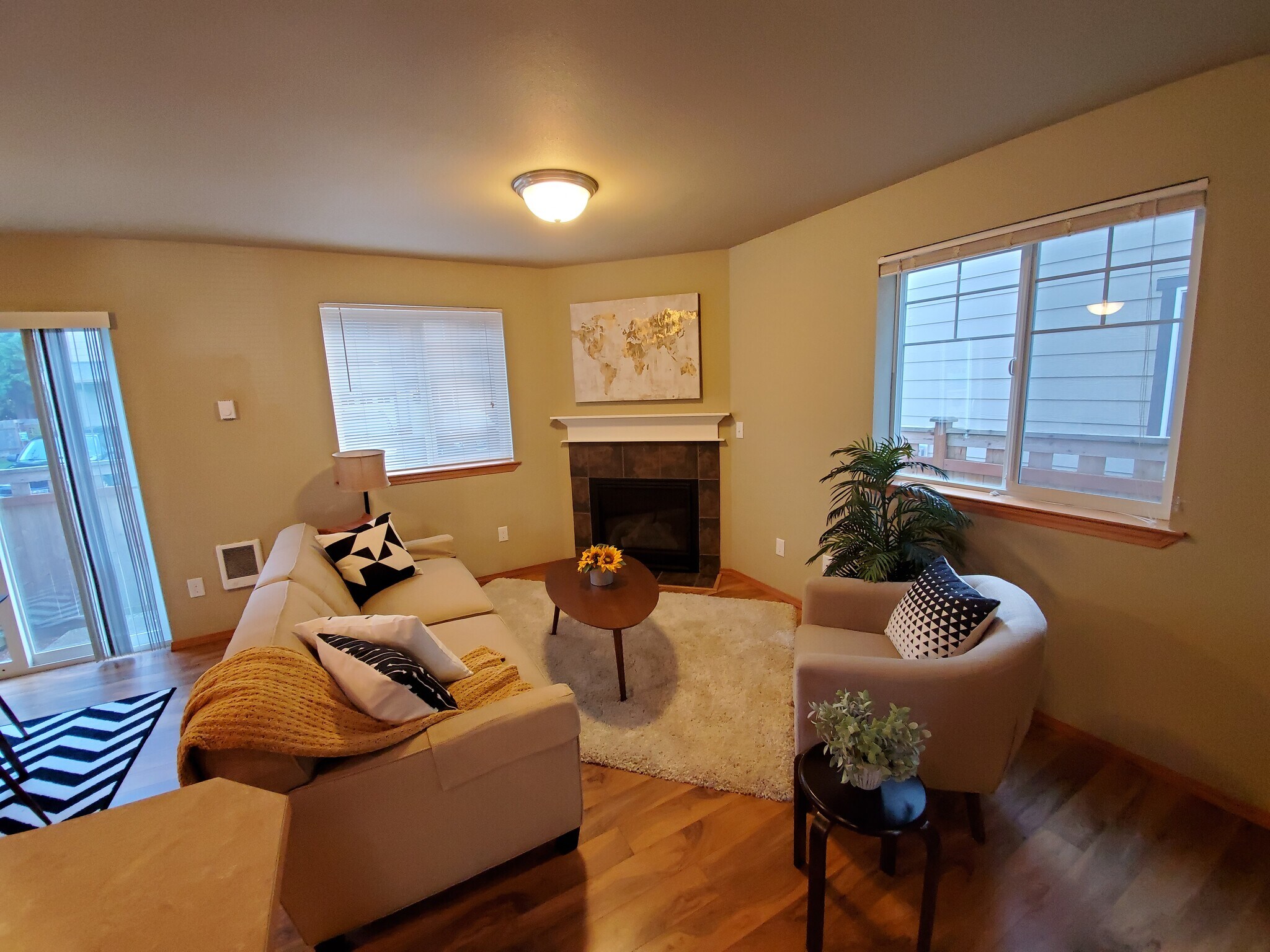 Building Photo - 176 N Township St